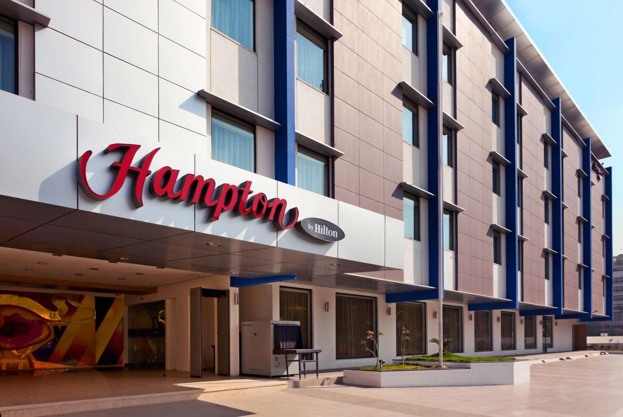 Hampton By Hilton Vadodara-Alkapuri Exteriör bild